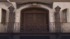 Modern Ferforje Balkon Modelleri ile Evinize Estetik ve Güvenlik Katın